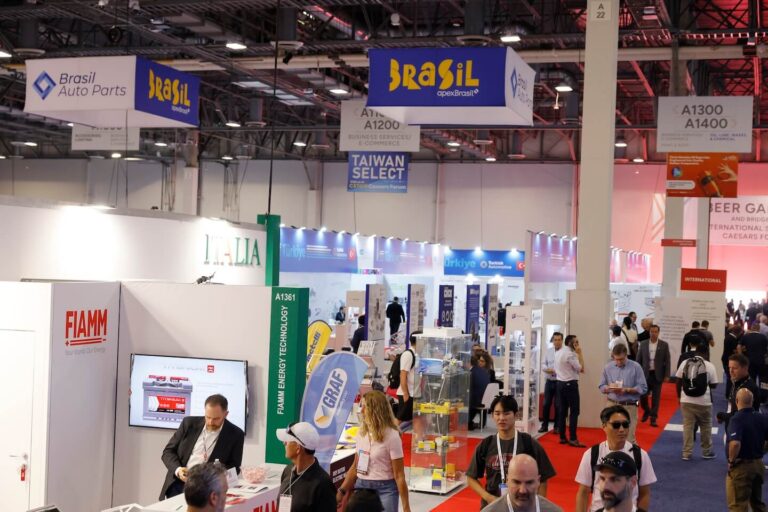 AAPEX